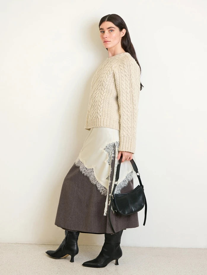 Loom genser, raglangenser med fletter i norsk lamull