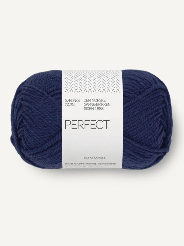 Sandnes garn Perfect farge Navy 5575