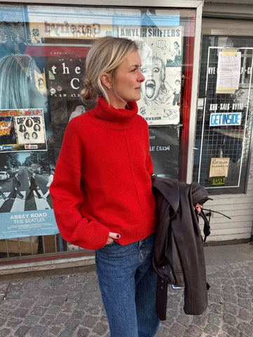 Scarlet sweater ,PetiteKnitt, Double sunday, Scarlet red