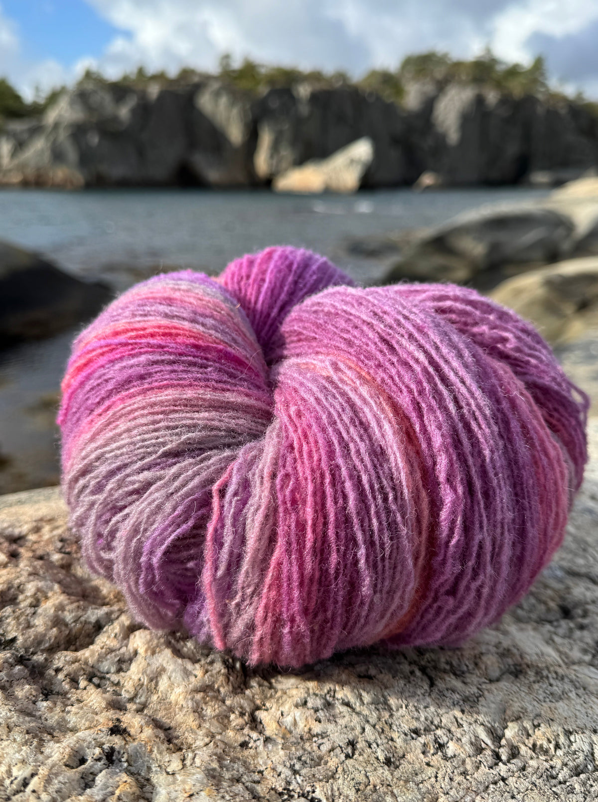 flerfarget garn rosa lilla grå