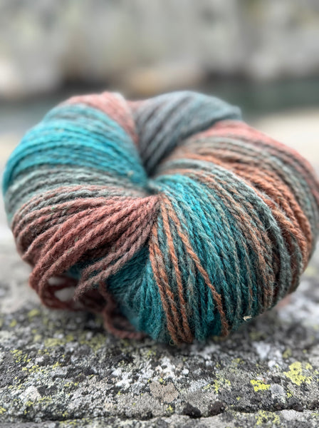 flerfarget merino ull 6/2, farger grønn, petrol, rust