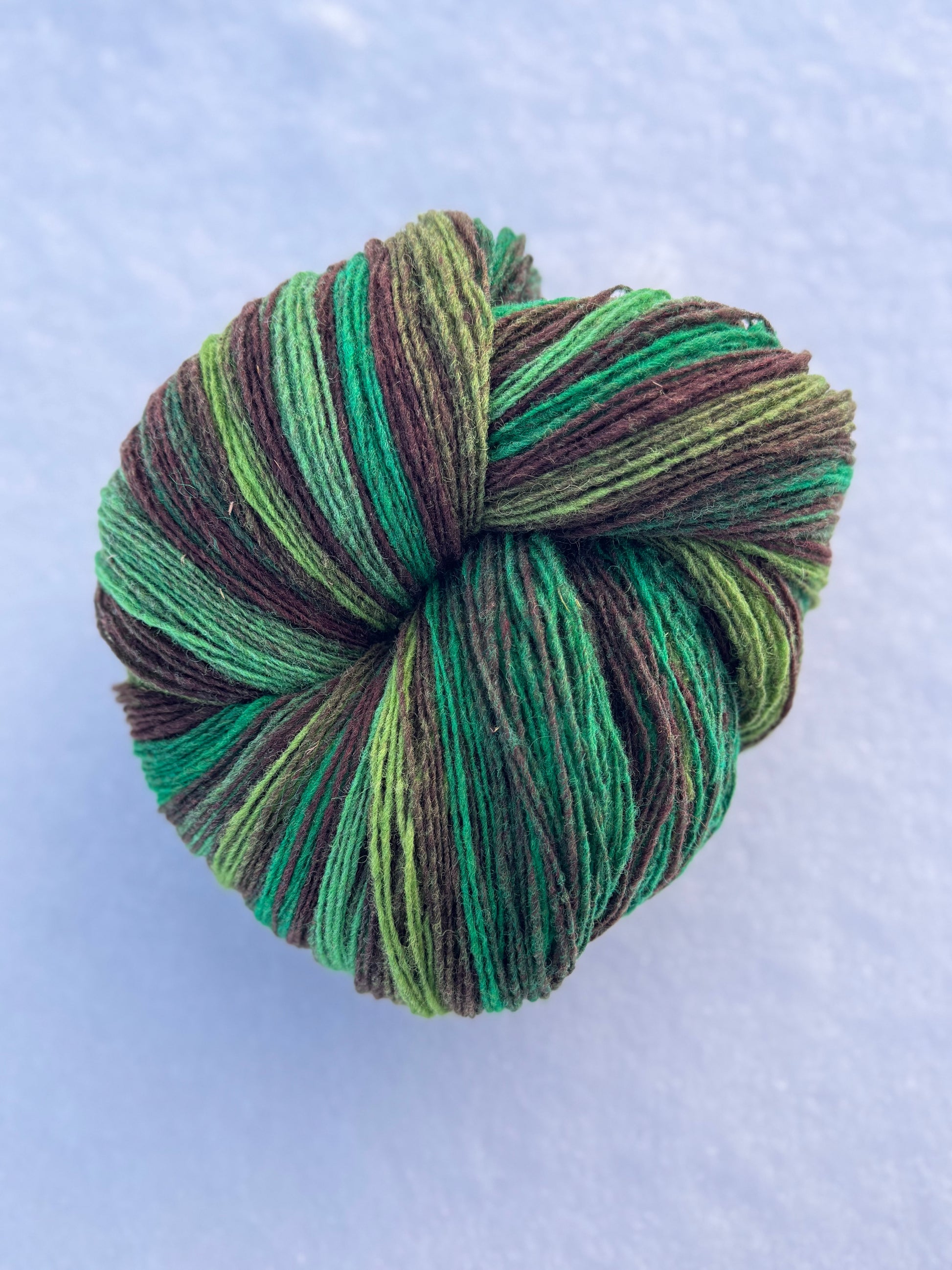 flerfarget ull, hespe, vinterstemning, strikkegarn