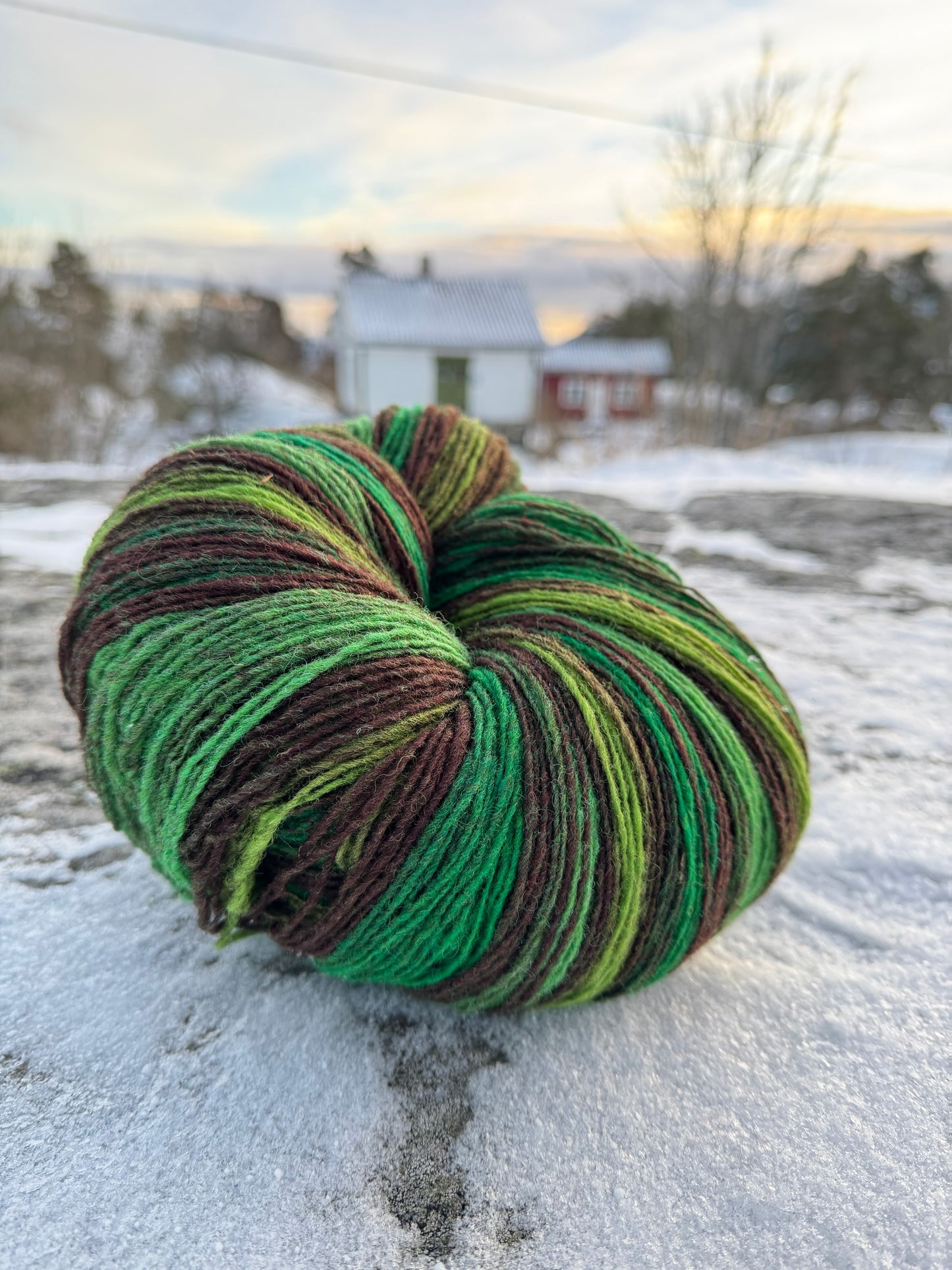 flerfarget ull, stangnes, garn med mønster