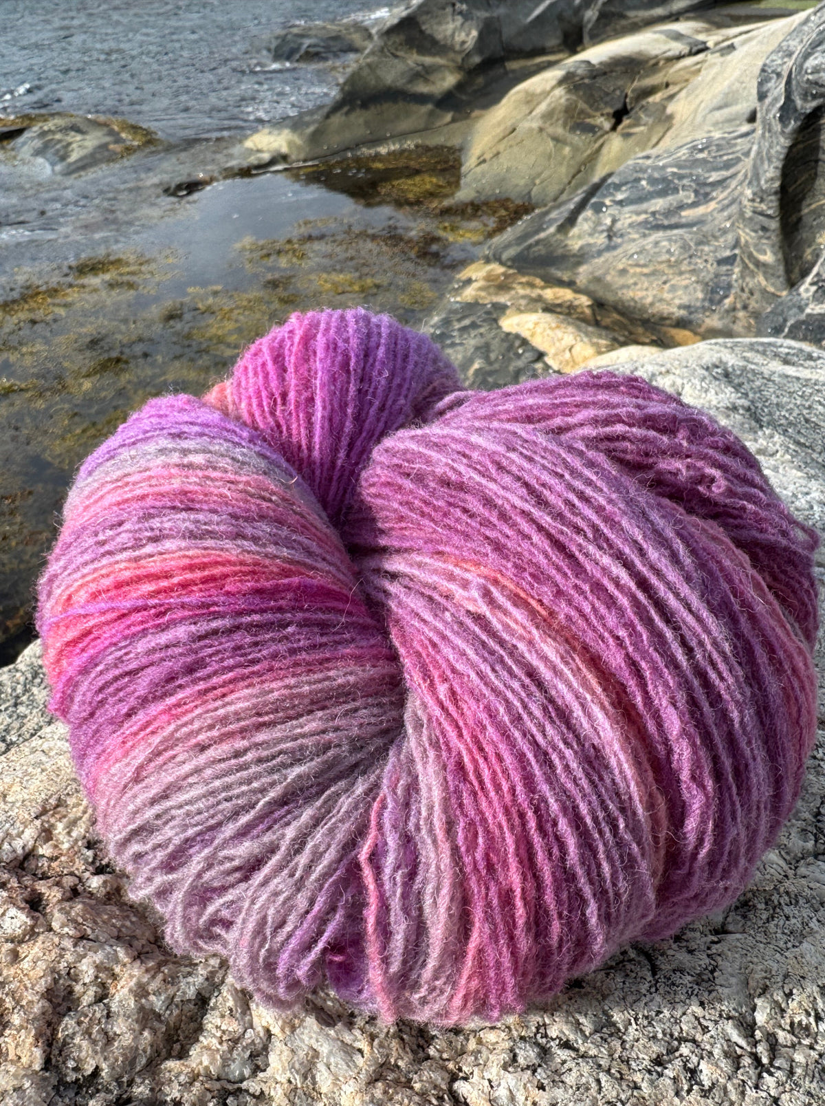 flerfarget ull rosa toner